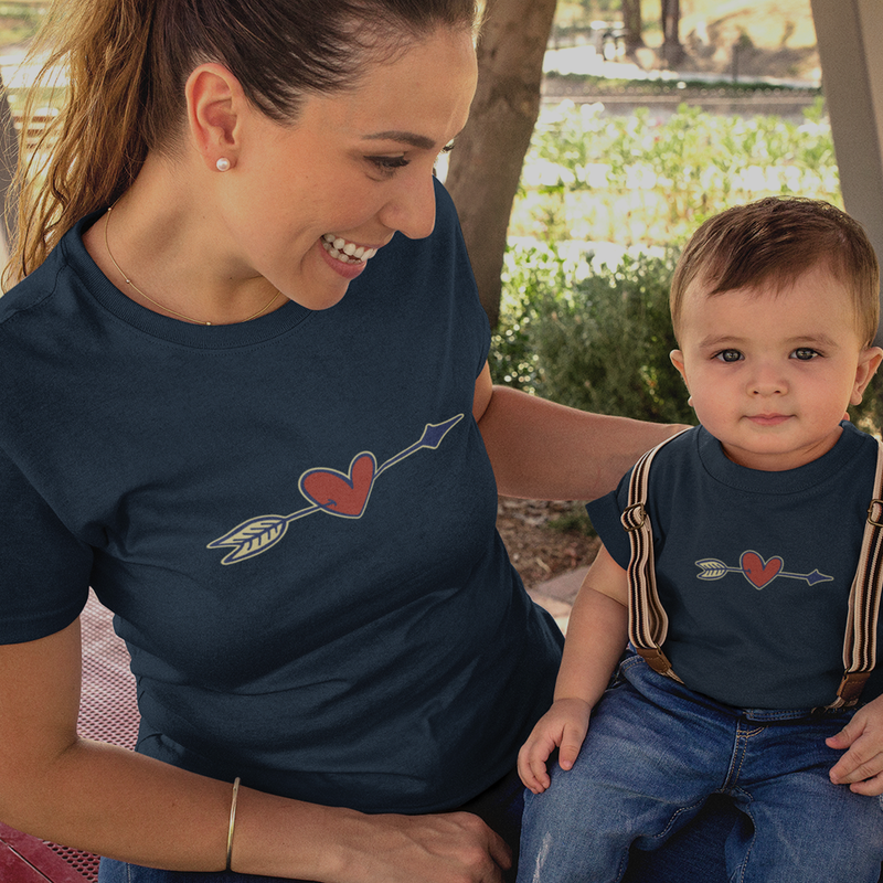 Valentine's Heart Arrow Mom and Child Organic Cotton T-Shirts family Set (Set of 2)